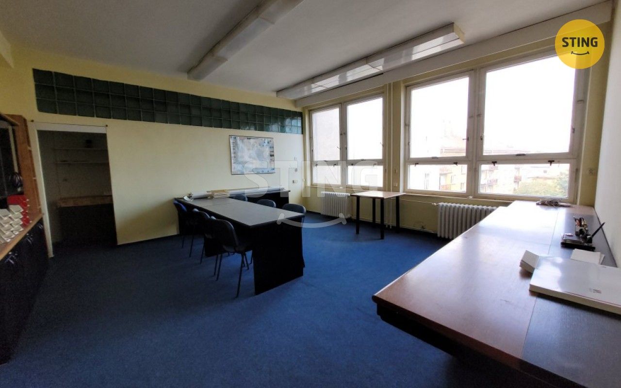 Pronájem kancelář - Horní náměstí, Opava, 37 m²