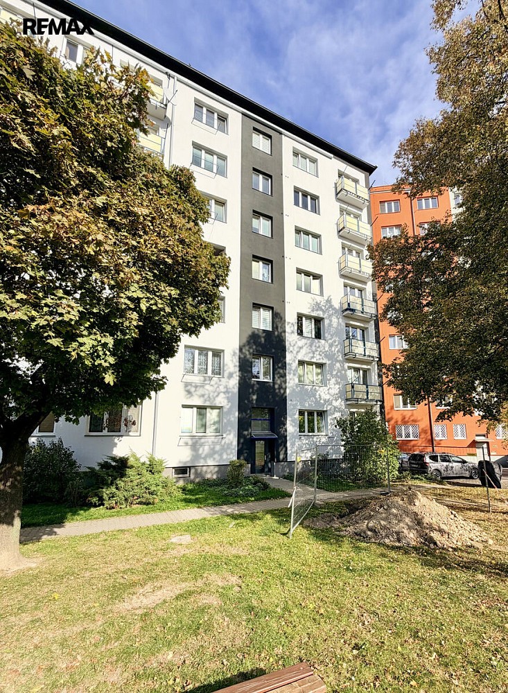 Byt 1+kk · 24 m² · Hlavní třída, Ostrava - Poruba - 3