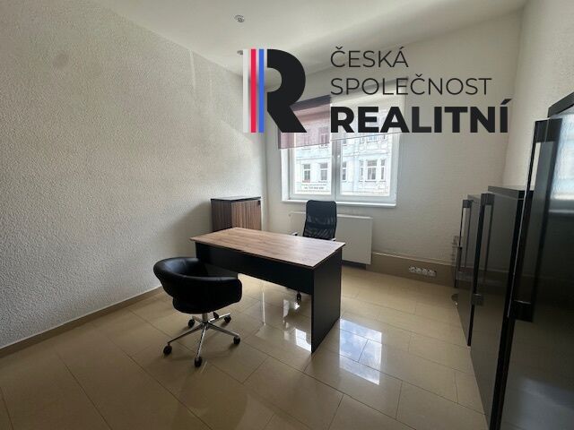 Pronájem kancelář - Nádražní, Sokolov, 16 m²