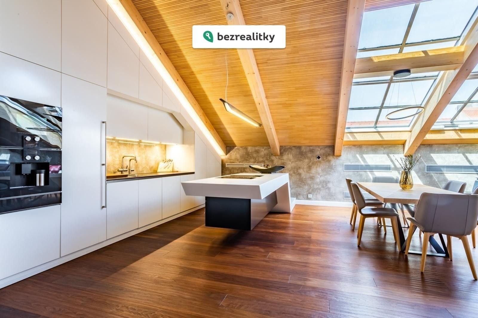 5+kk, Hálkova 1639, Praha Nové Město, 230 m² - 2