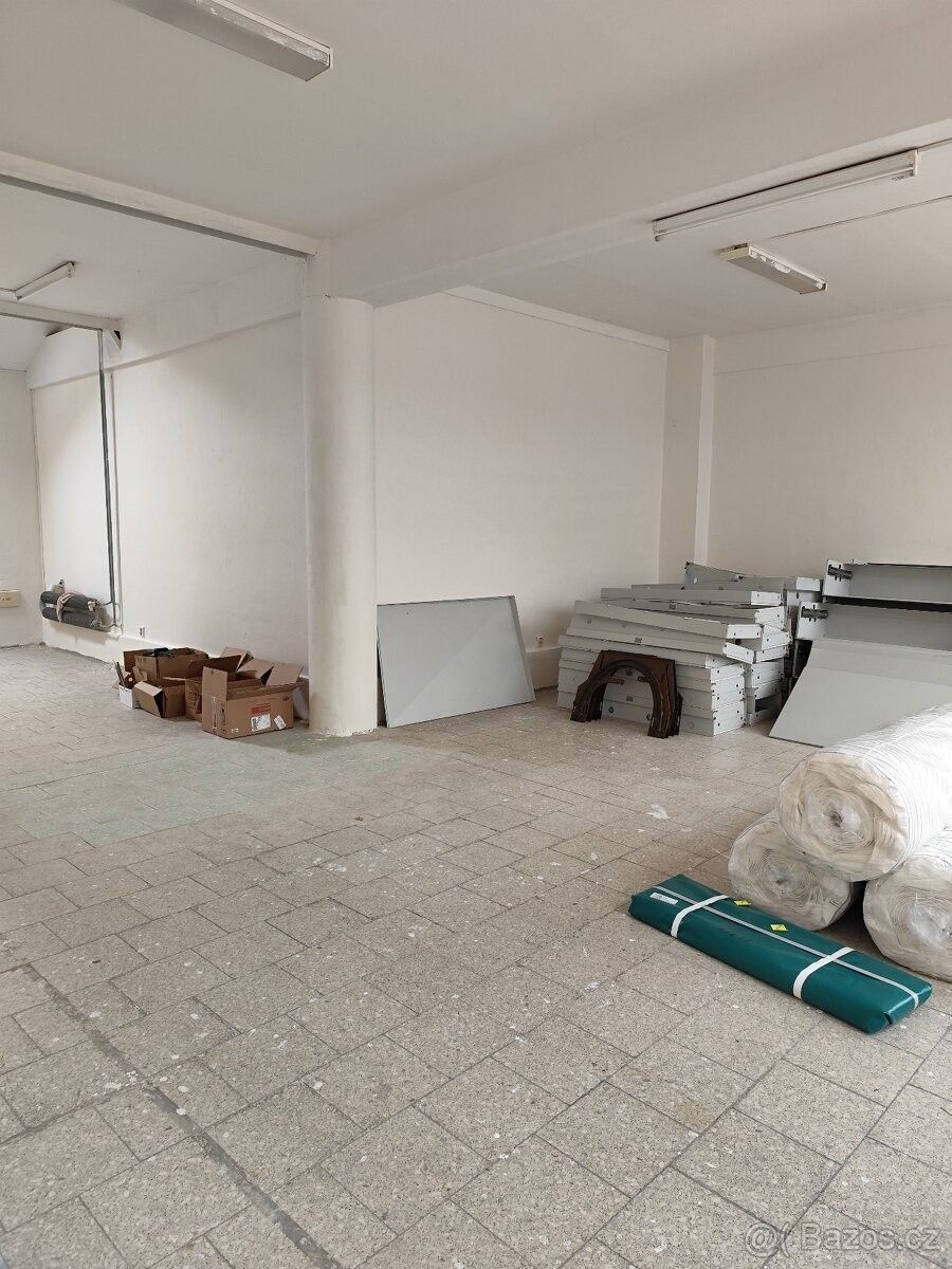 Pronájem obchodní prostory - Šternberk, 785 01