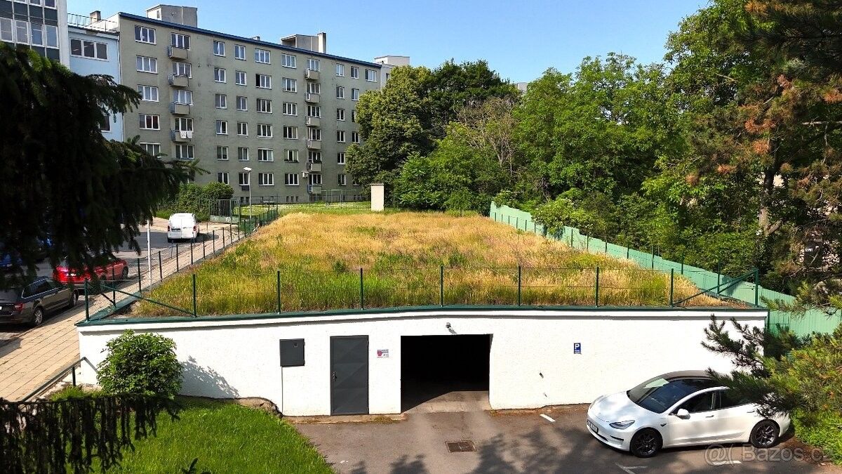 Garáže, Brno, 616 00 - 1