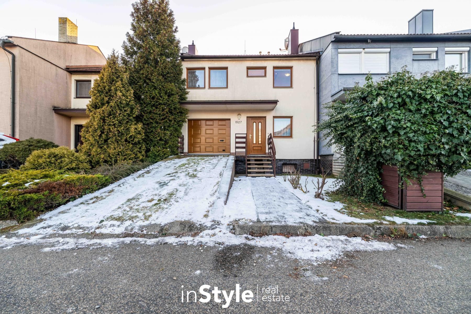 Rodinné domy, Nivy, Otrokovice, 195 m²