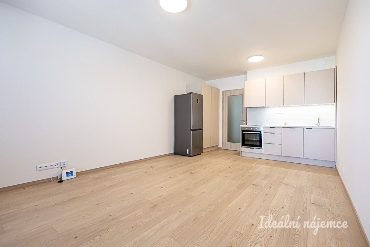 1+kk, Poděbradská, Praha, 35 m² - 1