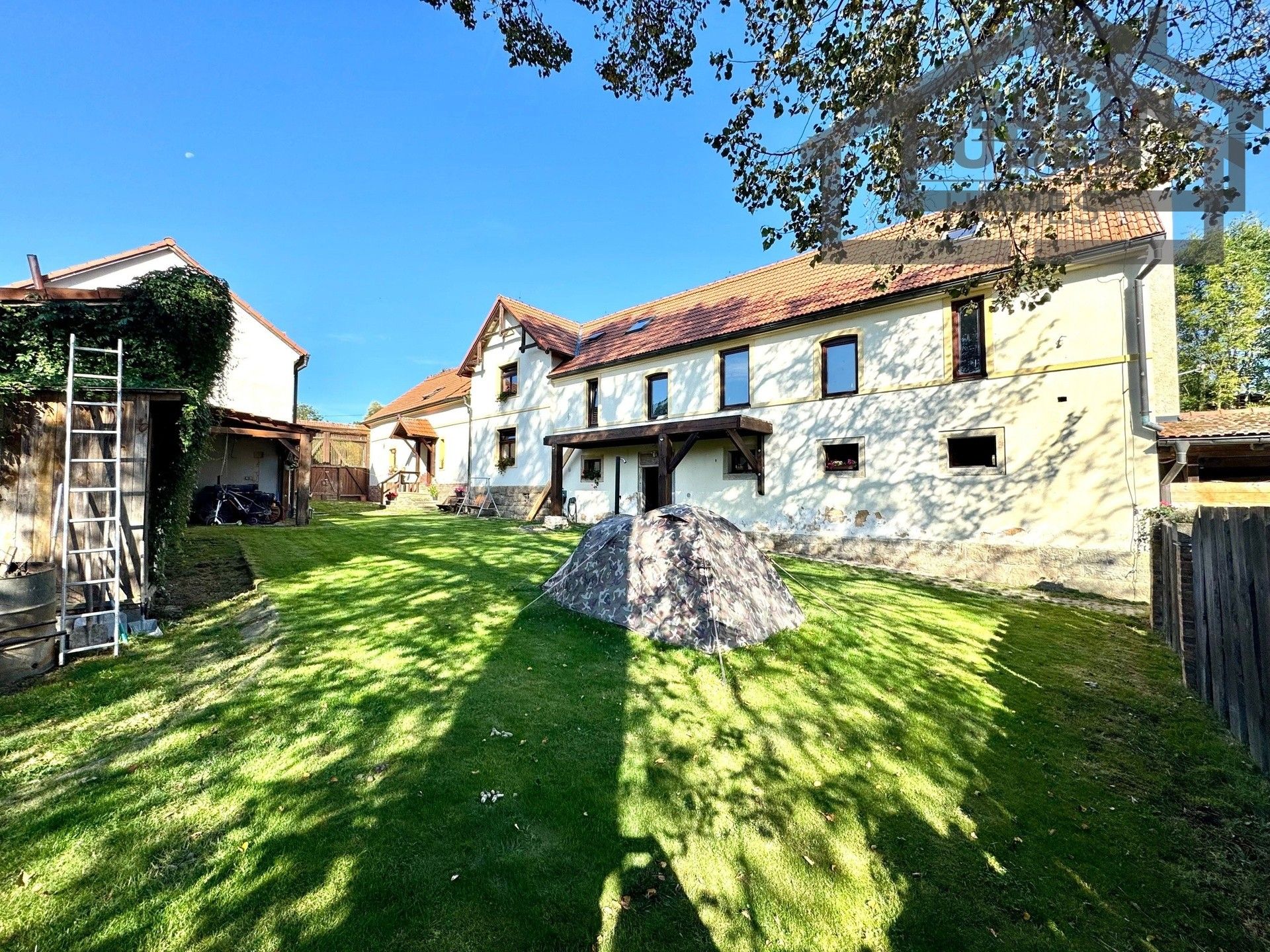 Prodej rodinný dům - Kosov, Bor, 725 m²