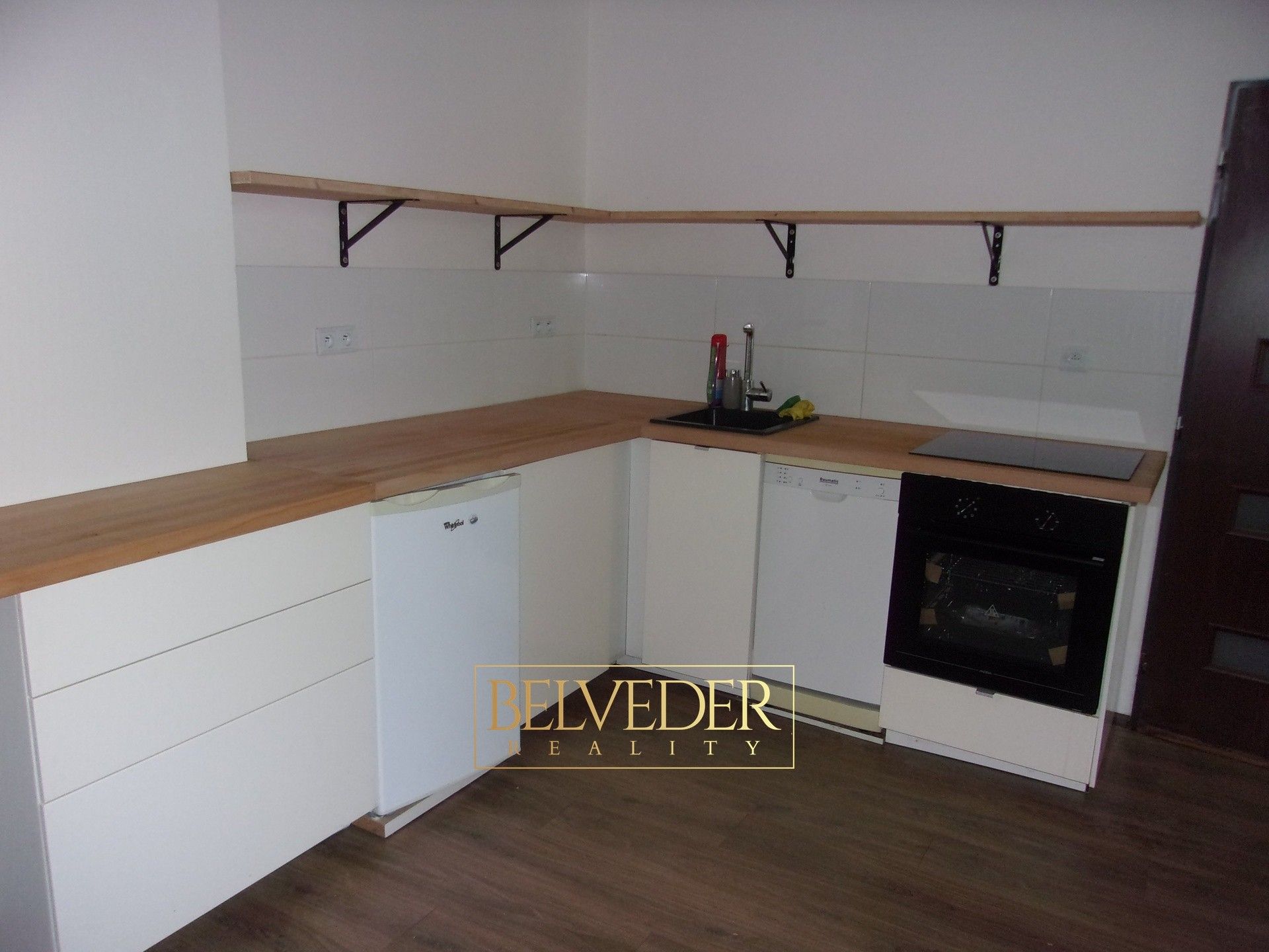2+kk, Komenského, Novosedlice, 54 m² - 1