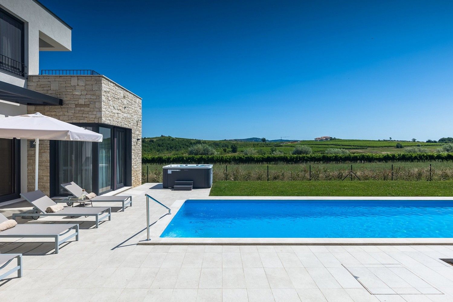 Prodej rodinný dům - Brtonigla, HR, 274 m² - 5