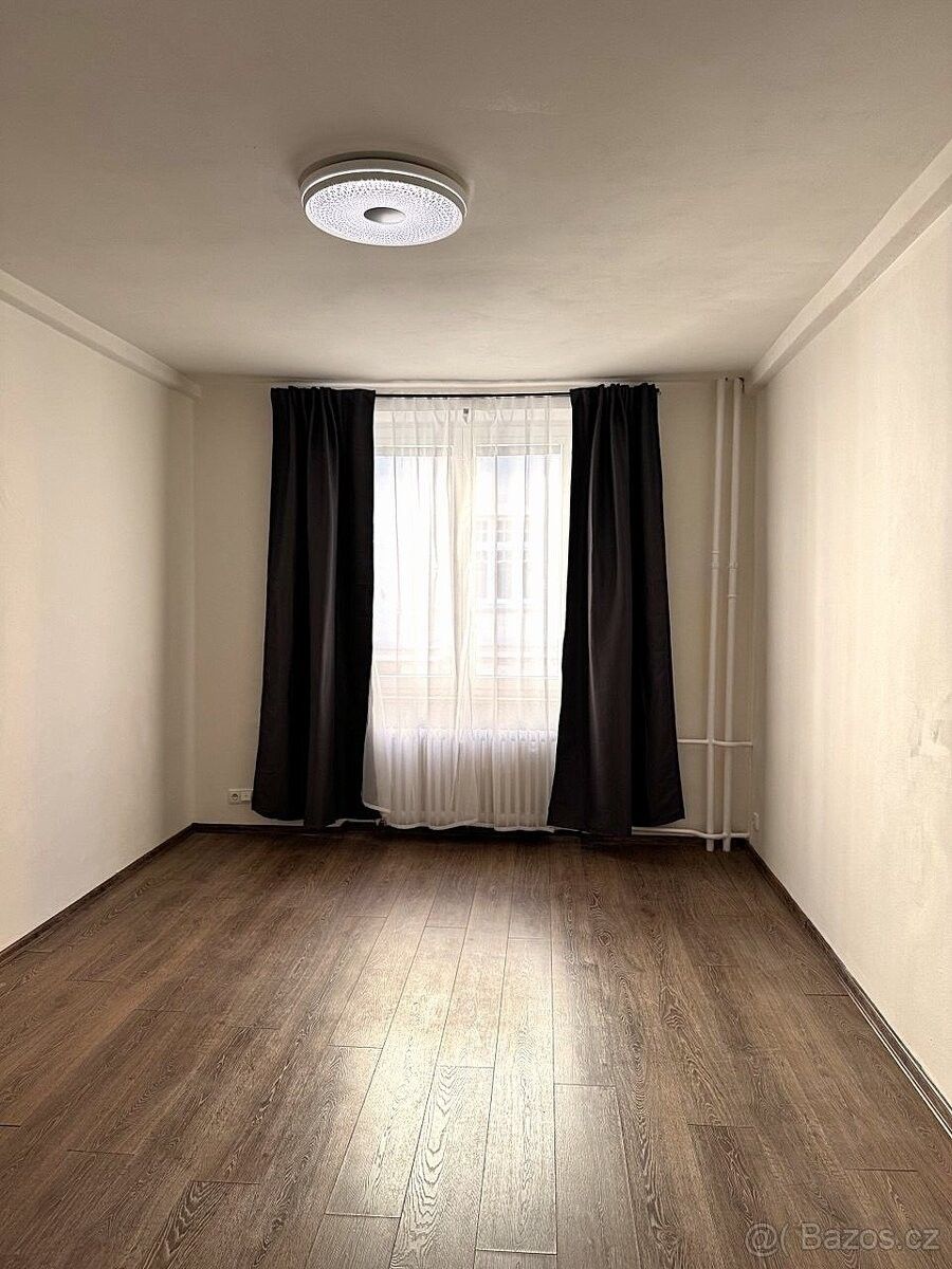 Byty, Karlovy Vary, 360 01