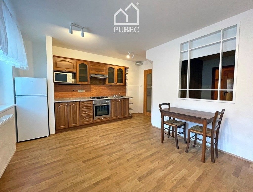 2+kk, Jiráskovo náměstí, Plzeň, 39 m²