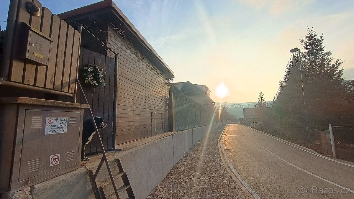 Obchodní prostory, Karlštejn, 267 18