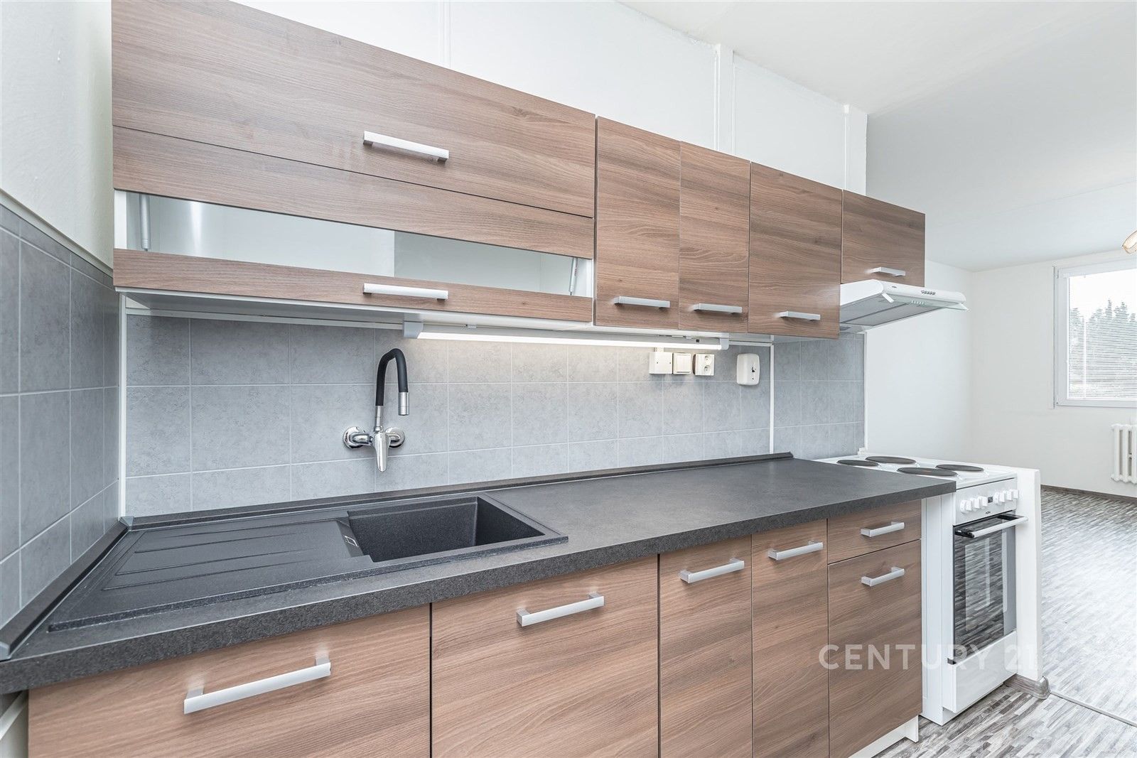 Pronájem byt 2+kk - Řešovská, Praha, 44 m²