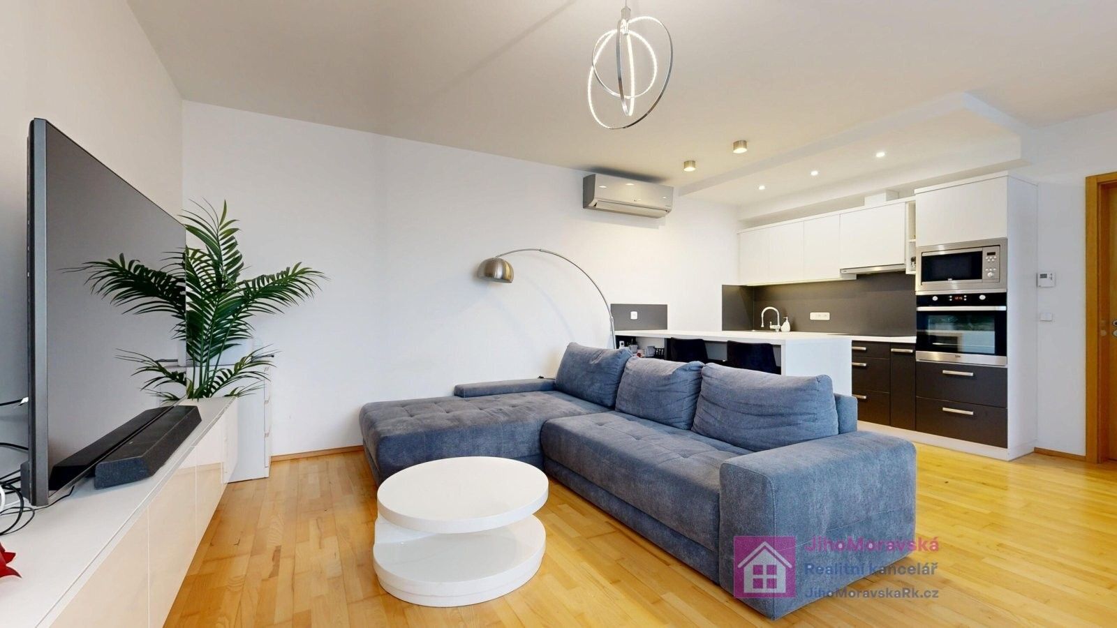 2+kk, Radlická, Praha, 78 m²