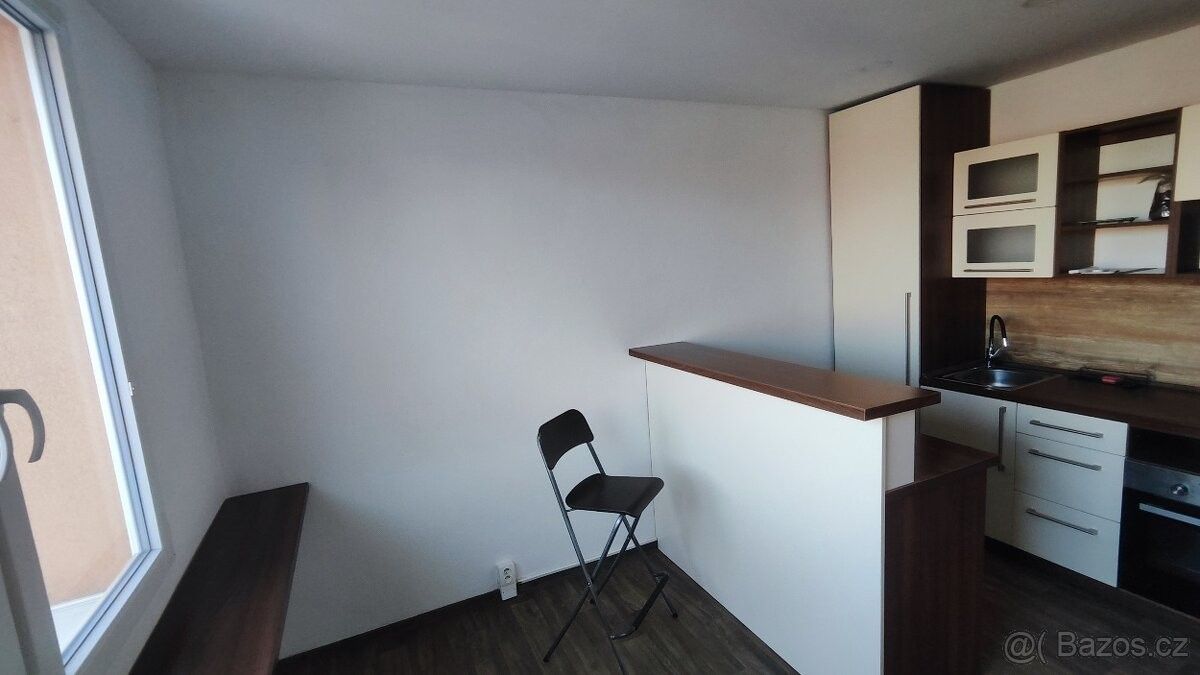 Pronájem byt - Lovosice, 410 02