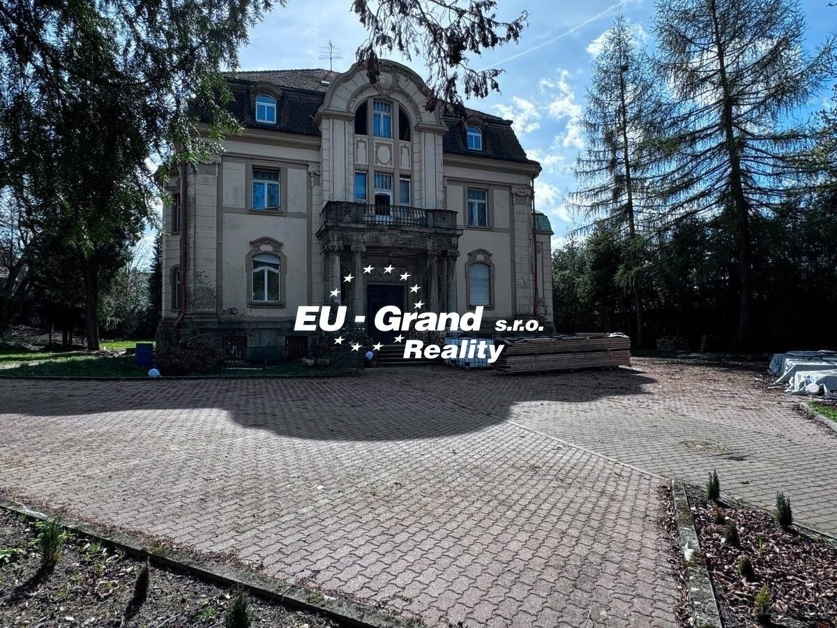 Rodinné domy, 987 66, Zahraničí