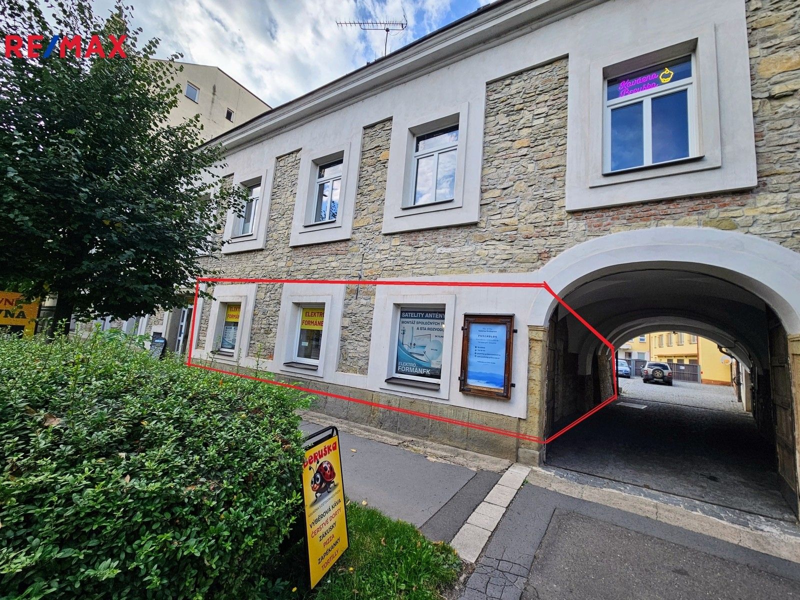 Obchodní prostory, Poděbradova, Chrudim, 60 m²