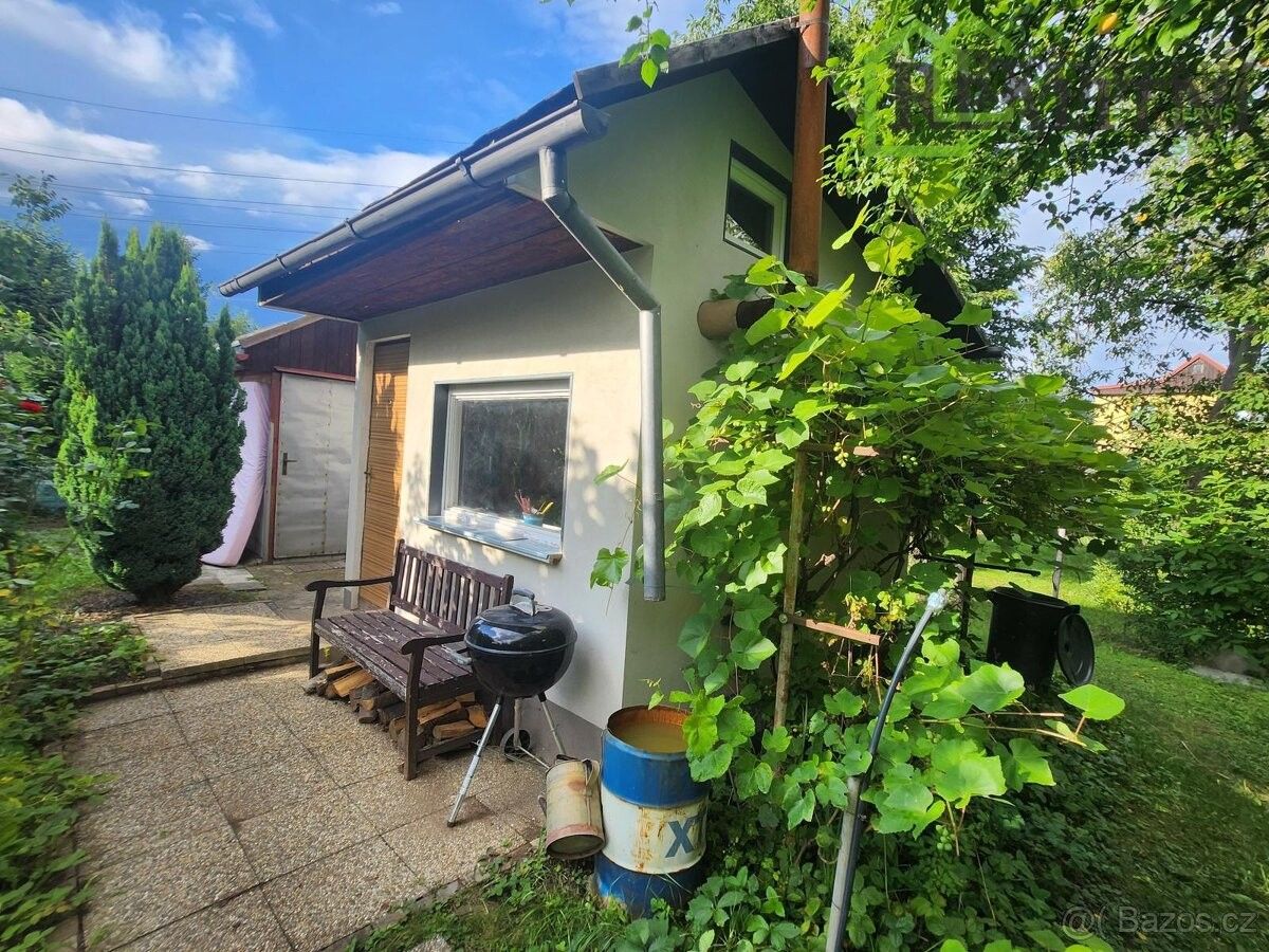 Chaty, Praha, 160 00