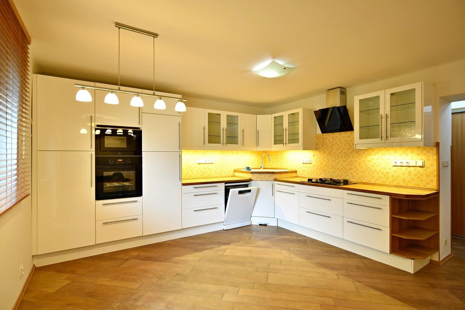 3+kk, Destinové, Praha 5 - Košíře, 66 m² - 1