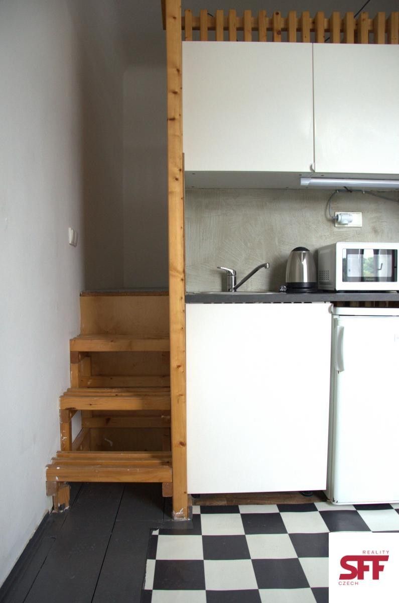 Pronájem byt 1+kk - Za Pohořelcem, Praha, 26 m²