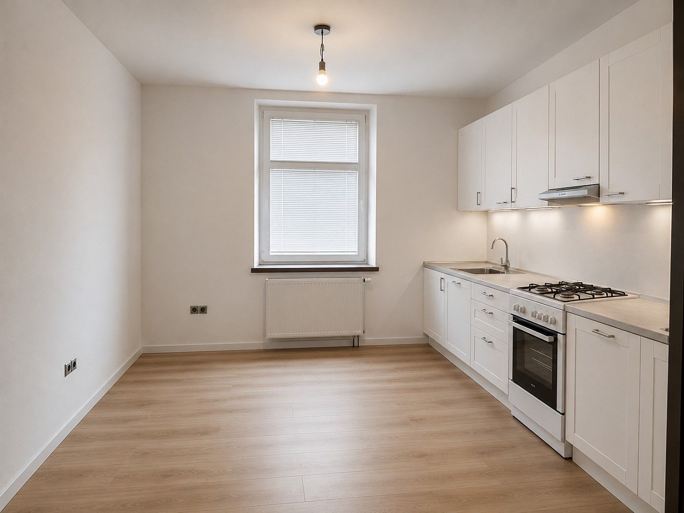 Prodej byt 2+1 - Chomutov, Ústecký kraj, 65 m² - 2