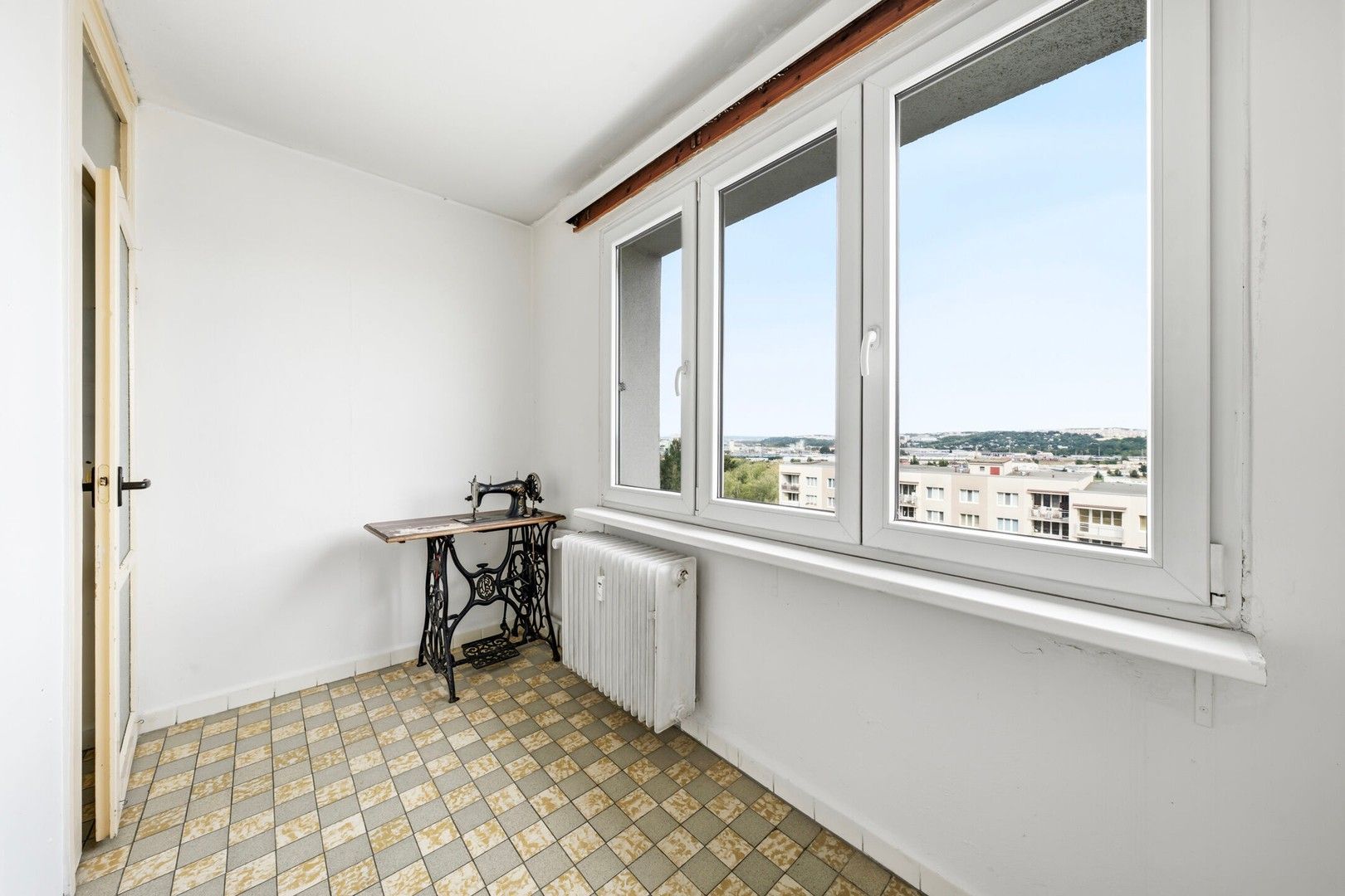 Prodej byt 3+1 - Staniční 1008, Plzeň Doubravka, 73 m² - 5