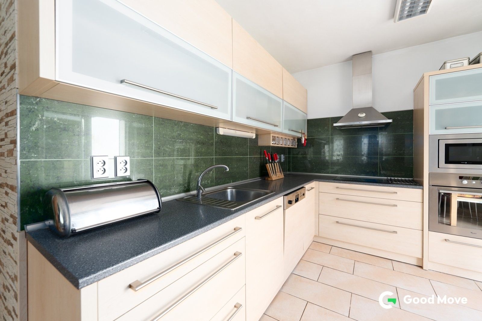 Prodej rodinný dům - Růžová, Dolní Kounice, 173 m²