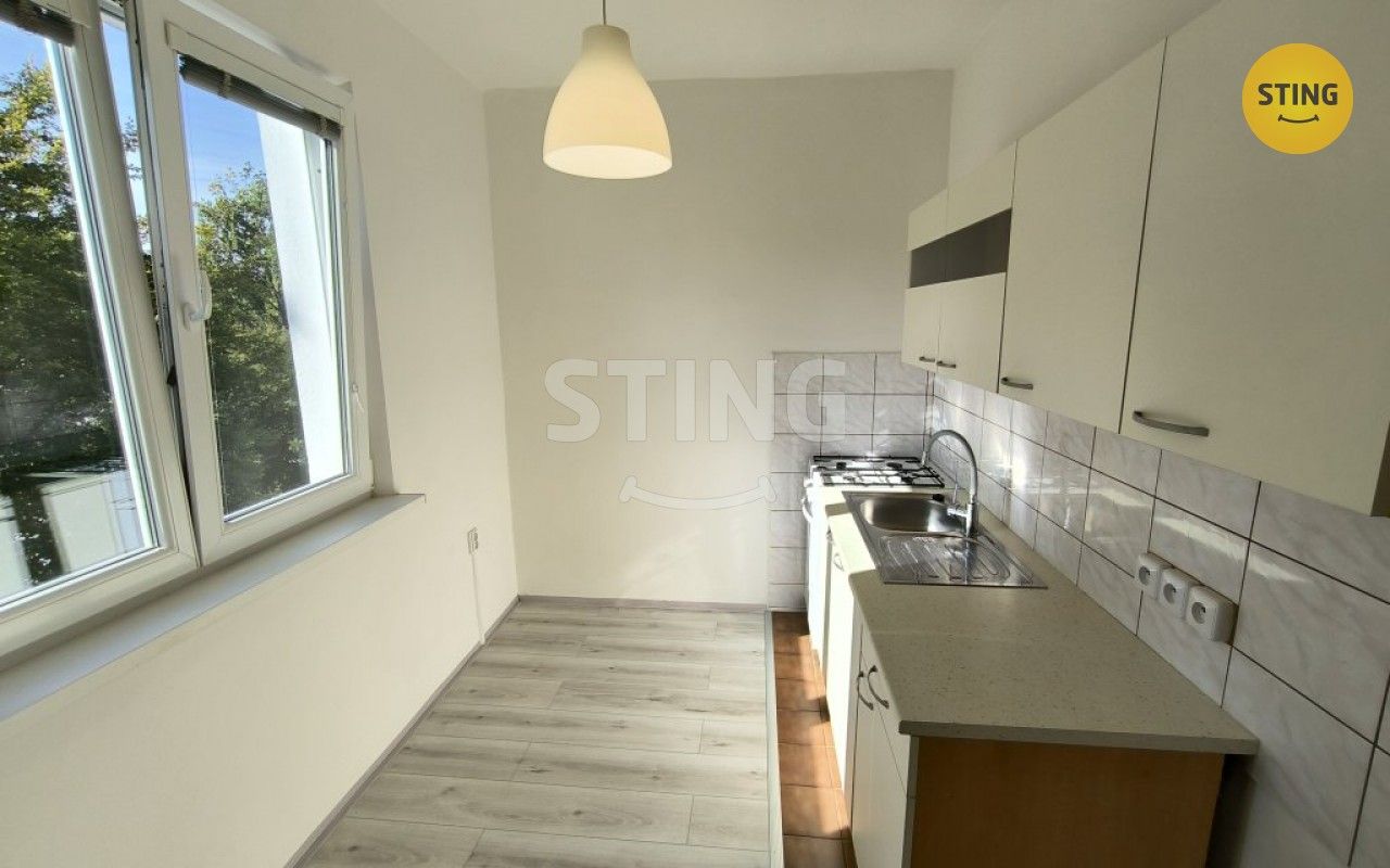 Pronájem byt 2+1 - Hněvotínská, Olomouc, 52 m²