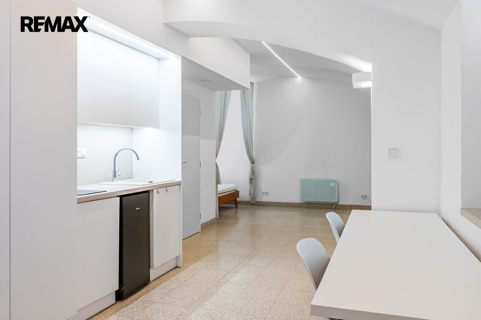 Obchodní prostory · 40 m² · Veletržní 405, Praha Holešovice - 1