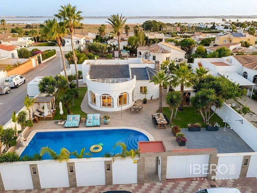 Prodej rodinný dům - Torrevieja, ES, 186 m² - 2