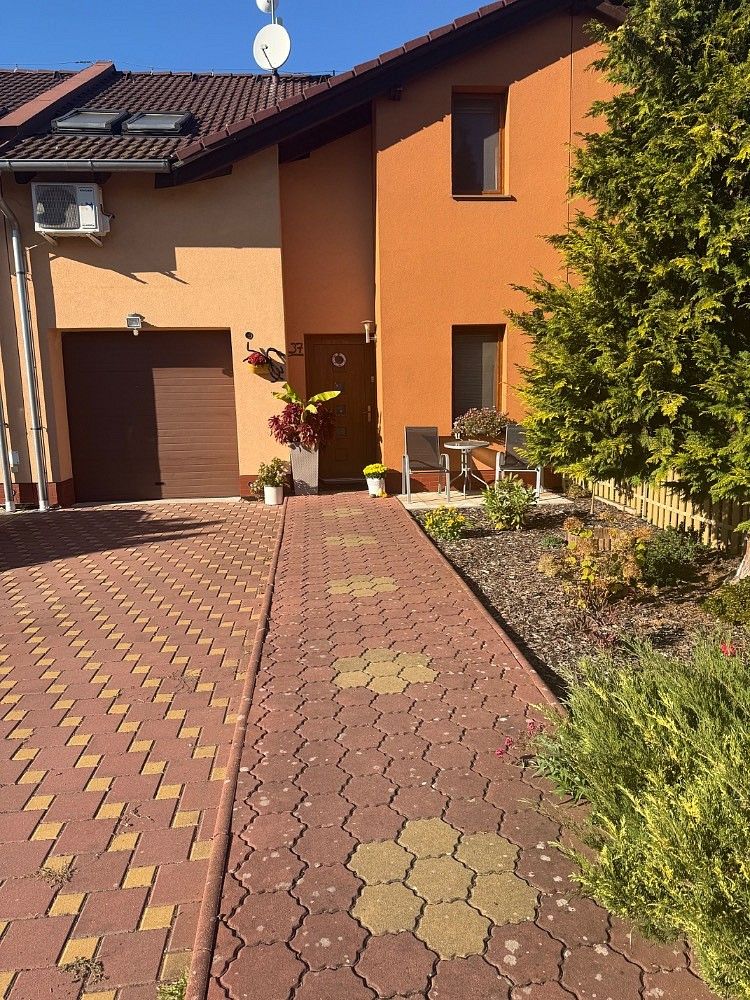 Rodinné domy, Návětrná, Olomouc - Nemilany, 140 m² - 1
