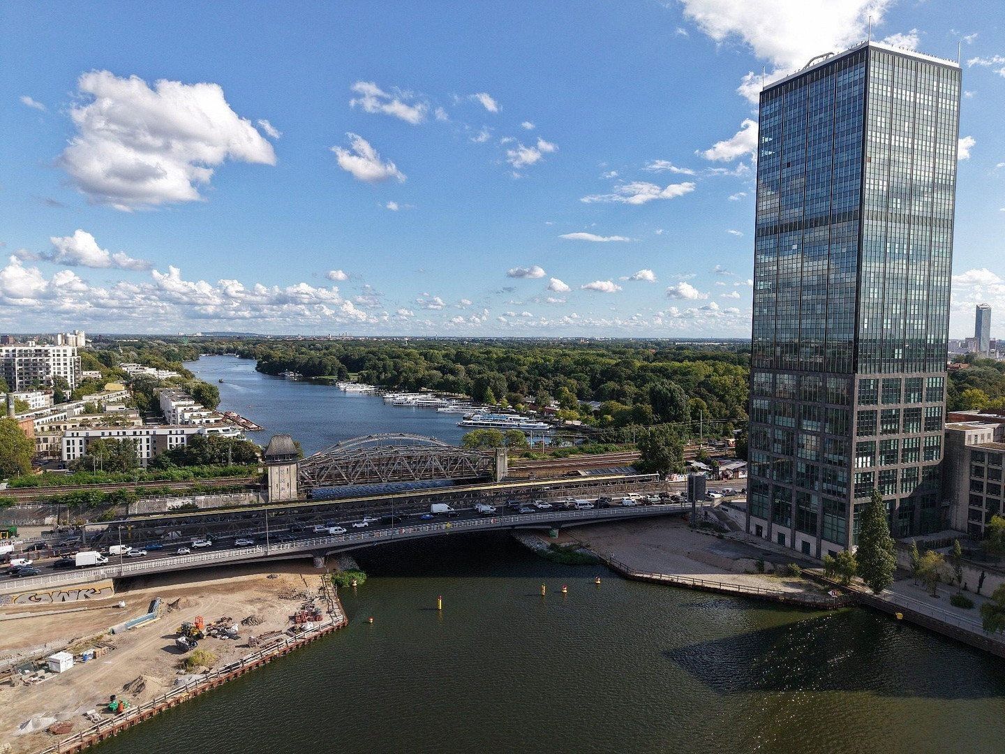 Byt 4+1 · 107 m² · Berlin Friedrichshain Berlin 10245 - 4
