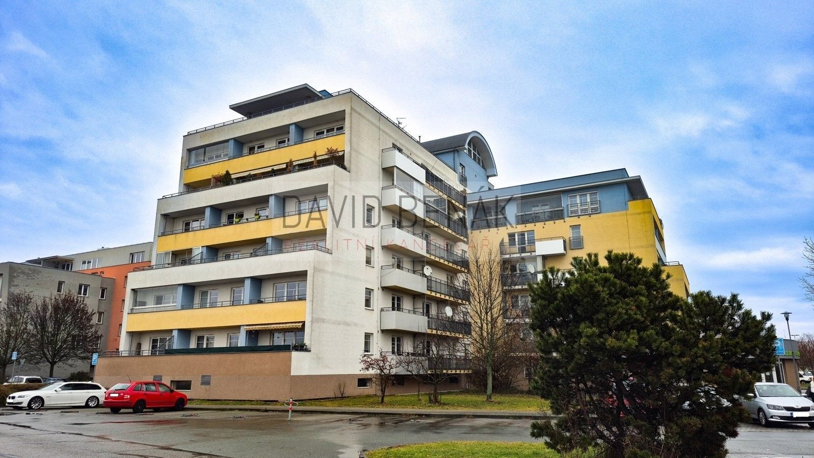 Pronájem byt 1+kk - Labská louka, Hradec Králové, 18 m²