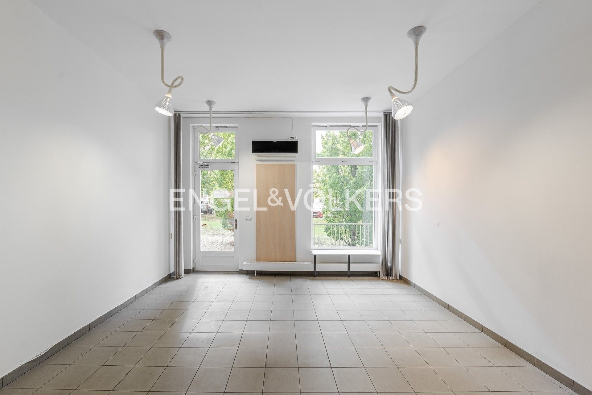 Pronájem obchodní prostory - Elišky Přemyslovny 398, Praha Zbraslav, 45 m² - 5