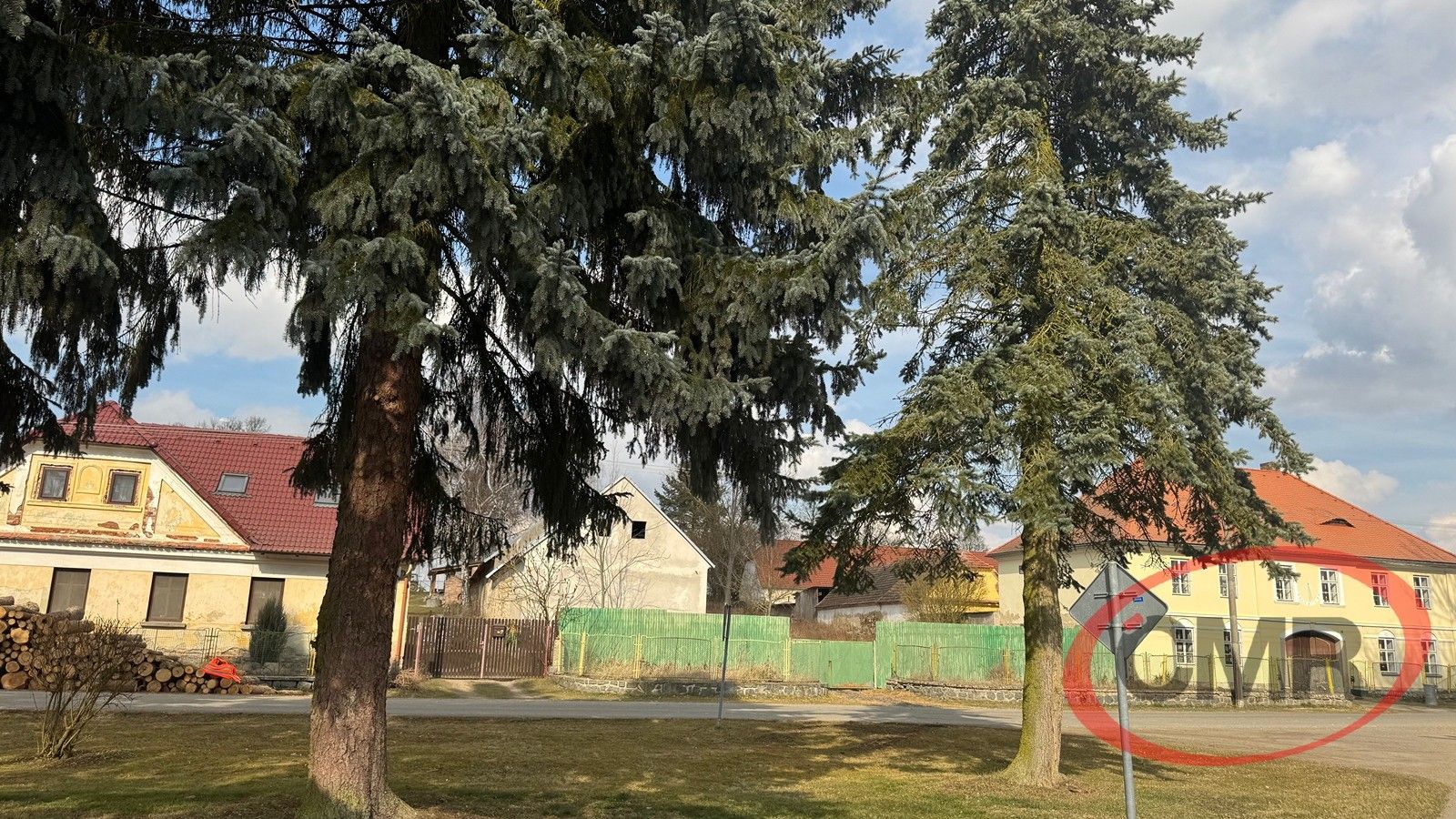 Zemědělské usedlosti, Mišovice, 910 m²