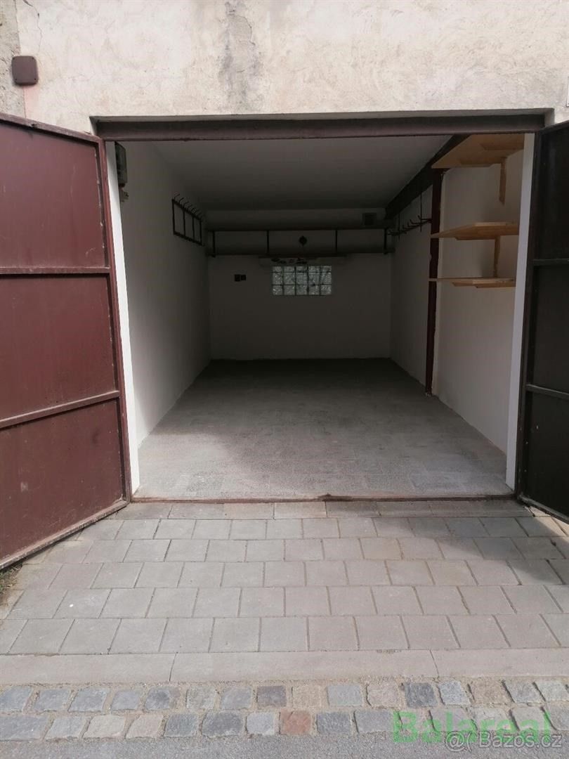 Prodej garáž - Hustopeče, 18 m²