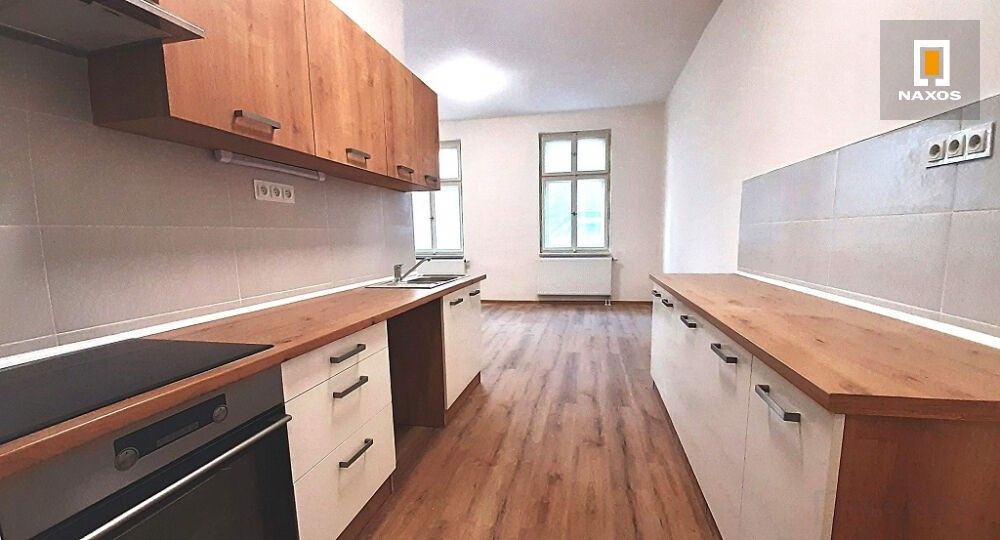 Pronájem kancelář - Muzejní, Ostrava, 58 m²