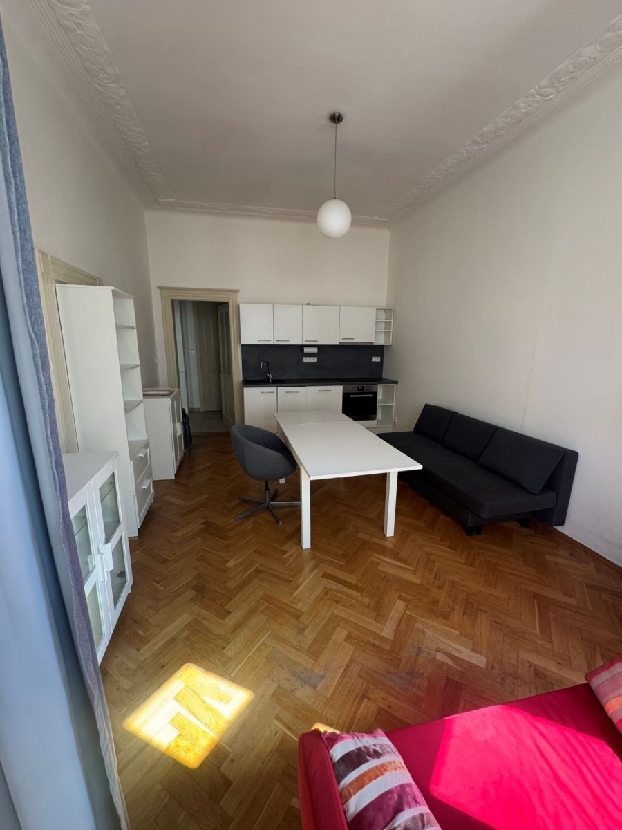 Byt 2+kk · 49 m² · Na Zderaze, Praha - Nové Město - 3