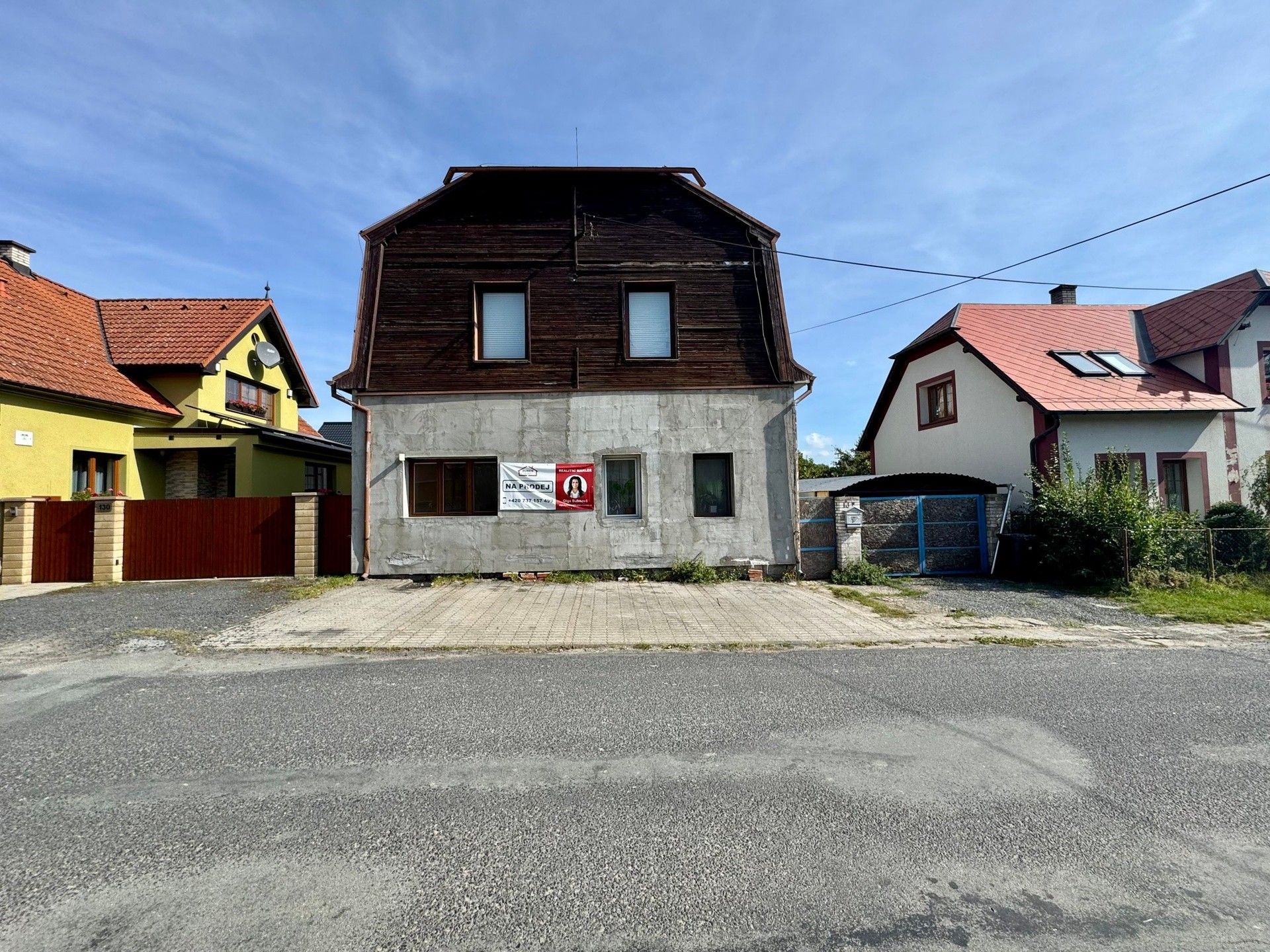 Rodinné domy, Dlouhý Újezd, 460 m²