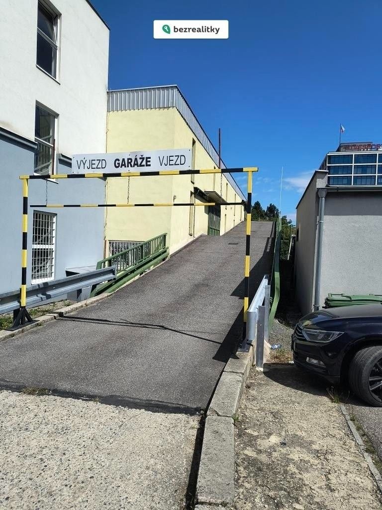 Prodej garáž - Nušlova, Praha, 18 m²