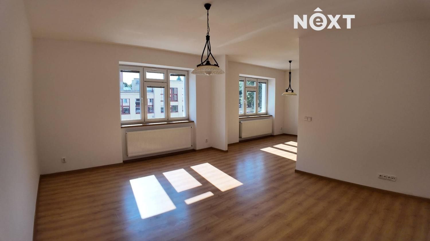 Pronájem byt 2+kk - Bratří Čapků 877, Hradec Králové, 81 m² - 2