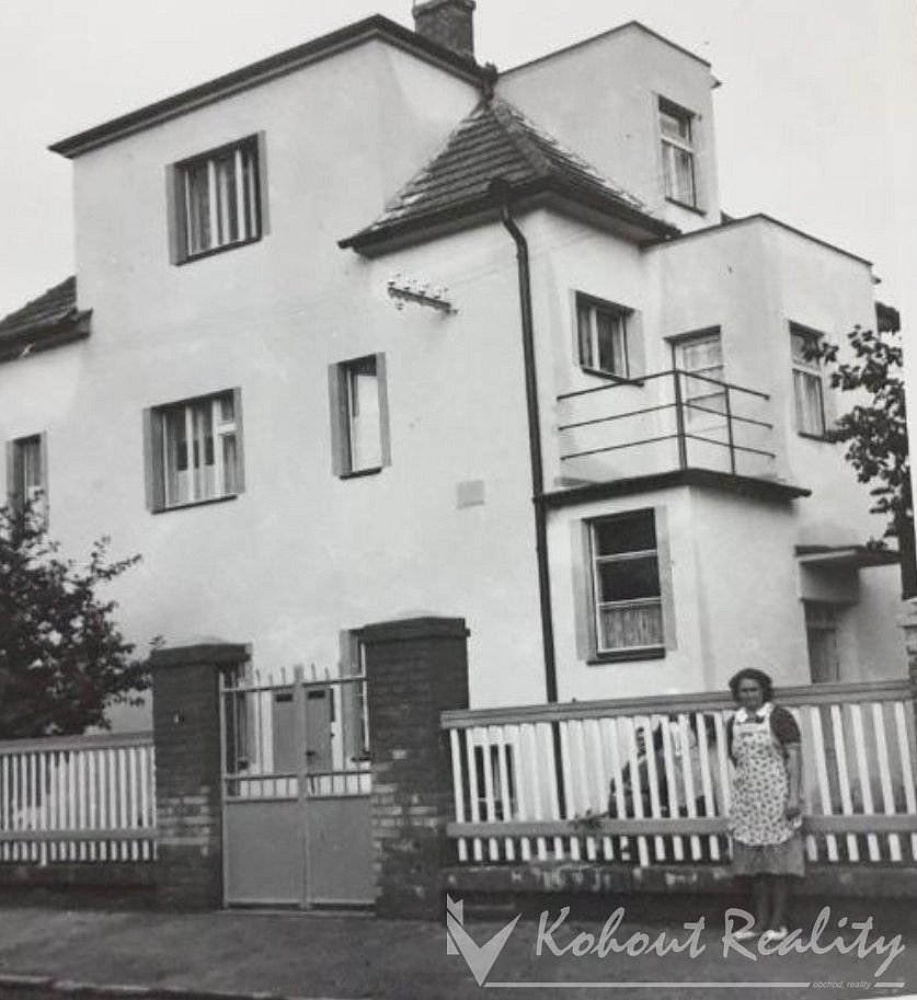Činžovní dům · 195 m² · Praha - Satalice, okres Praha 19, Hlavní město Praha - 3