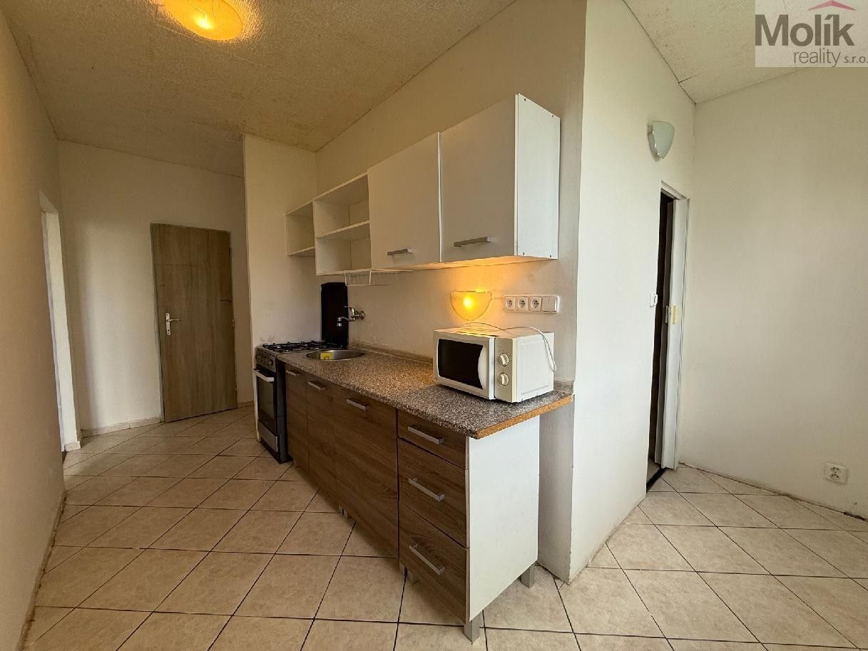 3+1, Sídliště Za Chlumem, Bílina, 66 m² - 2