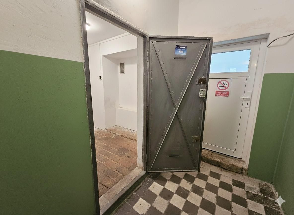 Sklady, Praha, 150 00