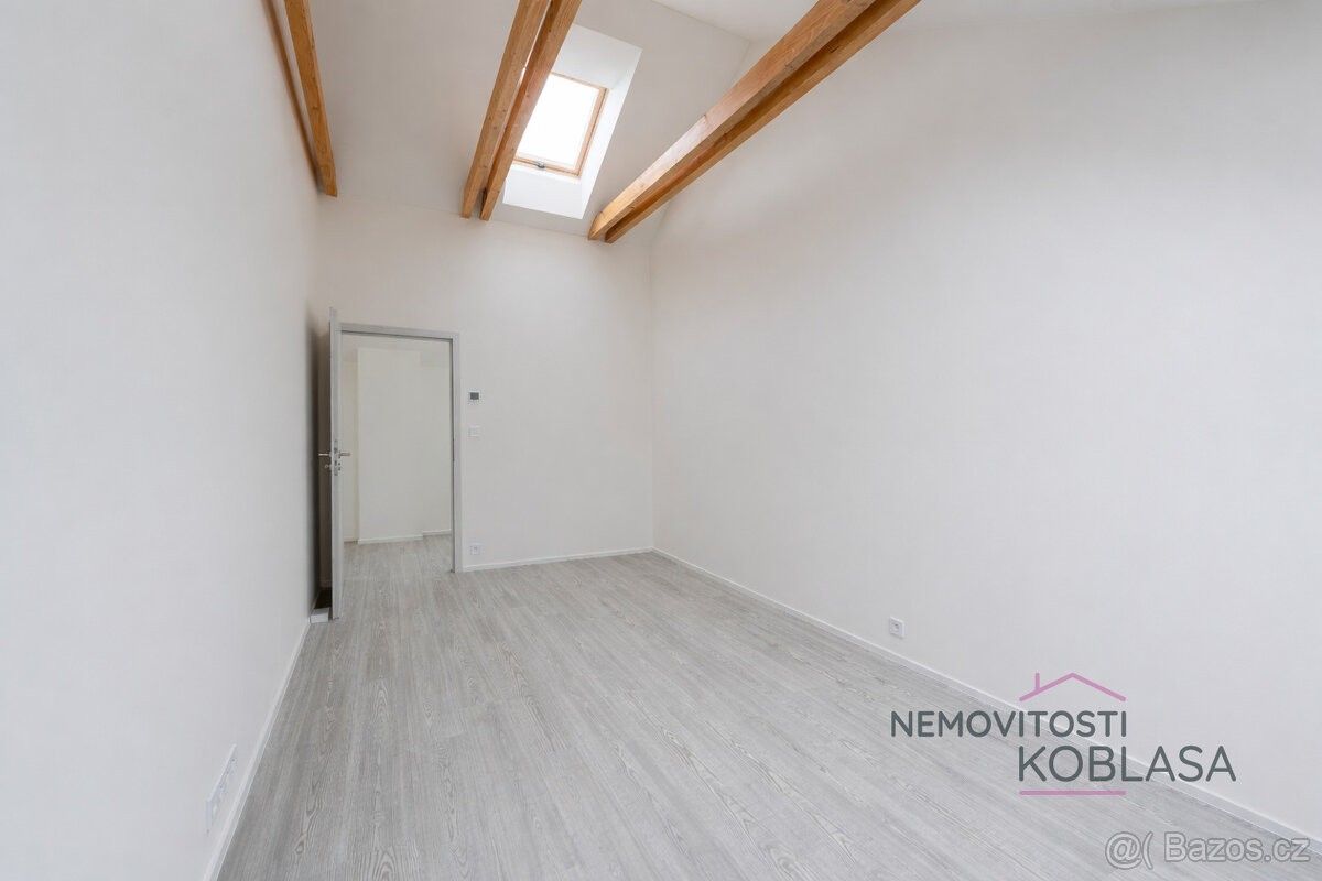 Pronájem byt - Praha, 155 21