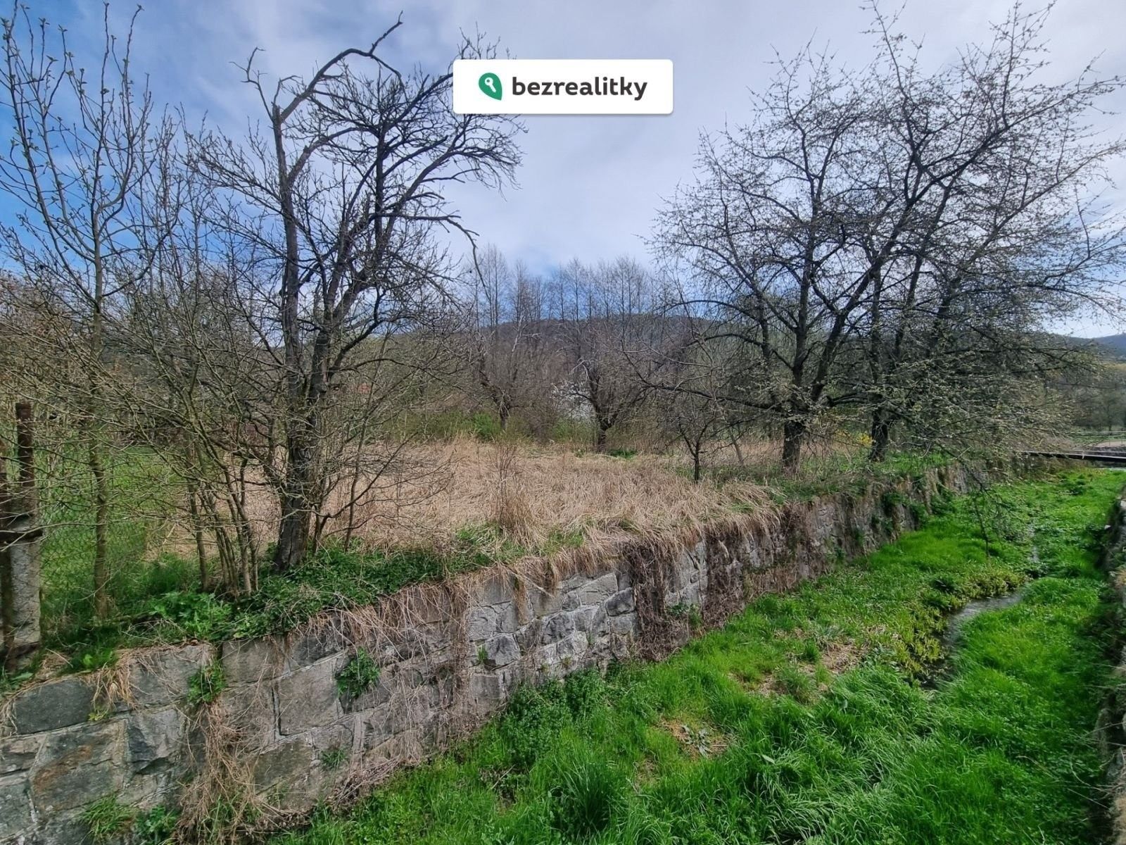 Prodej pozemek pro bydlení - Borač