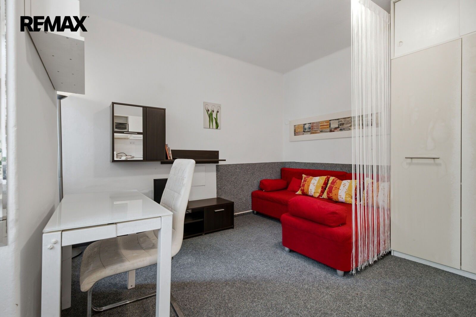 Prodej byt 1+kk - Na dolinách 329, Praha Podolí, 25 m² - 5