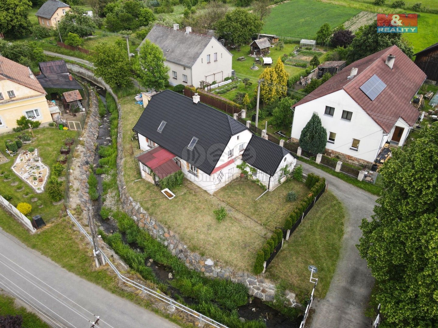 Rodinné domy, Třemešná, 147 m²