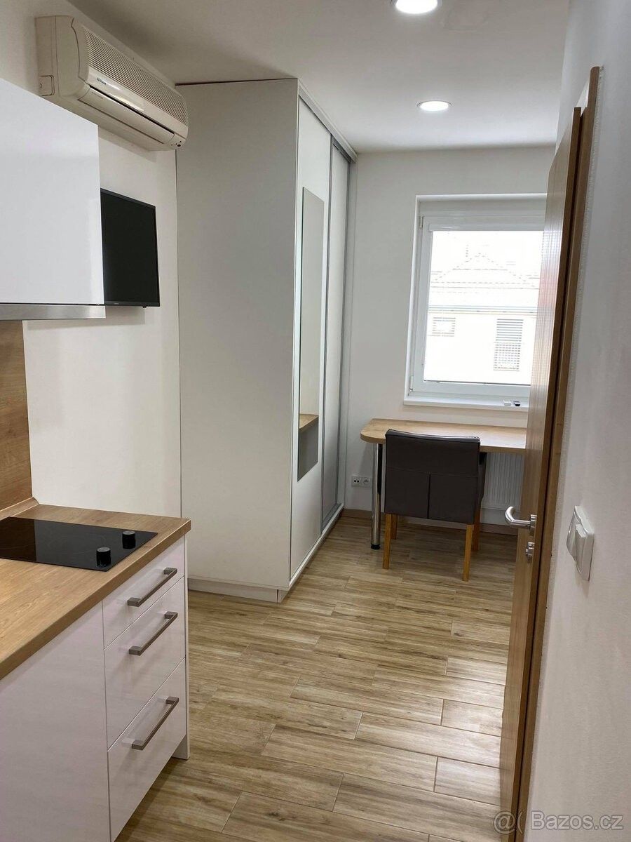 Pronájem byt - Zlín, 760 05