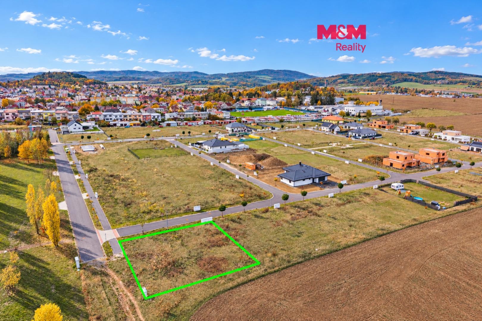 Pozemek pro bydlení, 678 m²