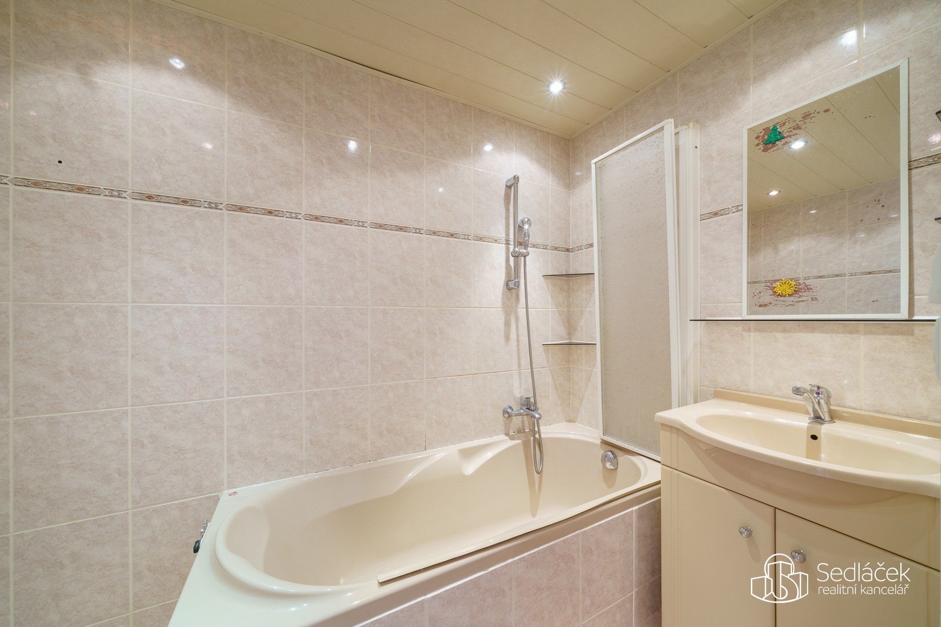 Prodej byt 3+1 - Marie Majerové 1646, Sokolov, 63 m² - 5