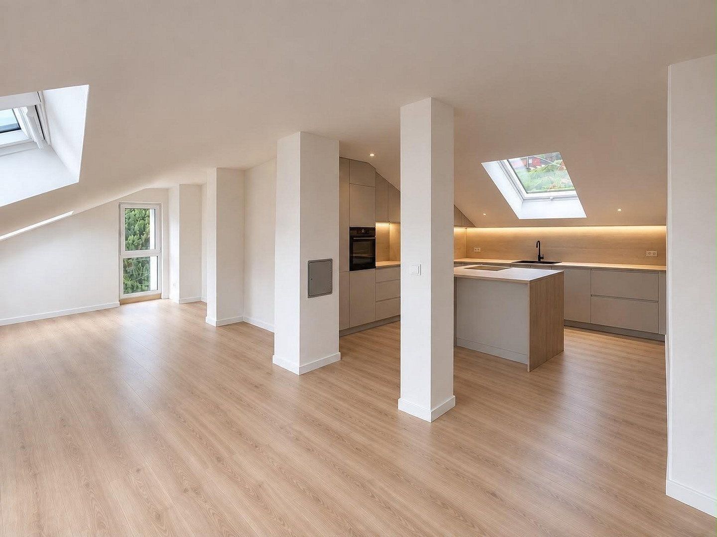 4+1, Memelstraße 30, , Bádensko-Württembersko, 80 m² - 1